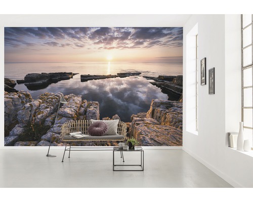 Papier peint panoramique intissé XXL4-1030 Côtes en reflet 4 pces 368 x 248 cm Papier peint photo avec motif de côte rocheuse dans une pièce lumineuse