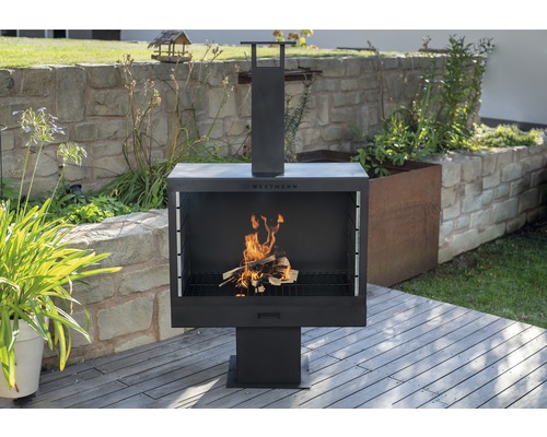 Westmann Grillkamin mit Feuerstelle im Garten