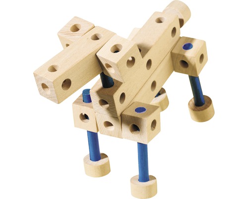 Blocs de construction en bois assemblés en une forme animale abstraite