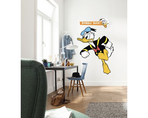 Espace de vie avec sticker mural Donald Duck