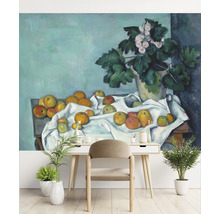 Wandbild mit Stillleben von Früchten und Blumen, kombiniert mit modernem Schreibtisch und Stuhl.