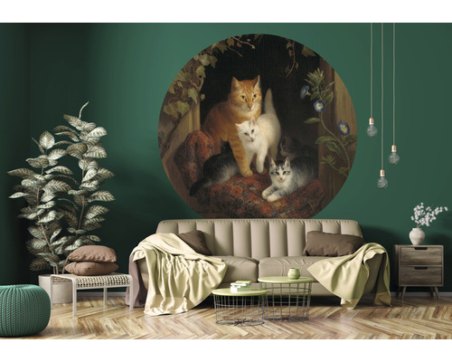 Dekorative Wand mit Katzenmotiv im Wohnzimmer