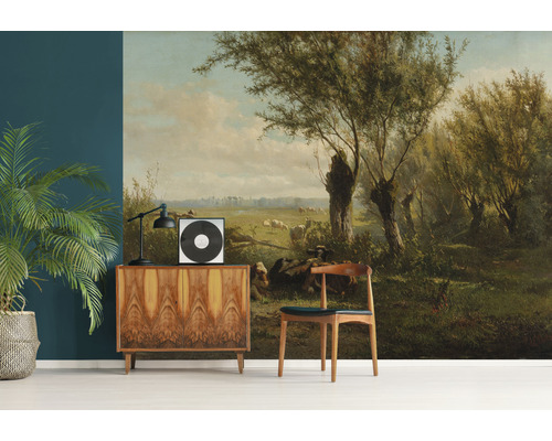 Papier peint avec peinture de paysage de style classique, avec arbre, moutons et prairie verte