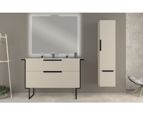 Salle de bains avec meuble sous-lavabo, armoire de toilette et armoire haute