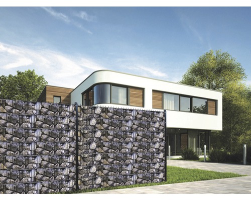 Gabionenzaun vor einem Haus mit modernem Design