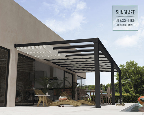 Terrasse mit Pergola und beweglichem Sonnenschutzdach für den Aussenbereich