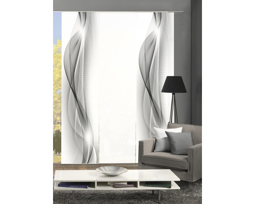 Panneau coulissant décoratif avec motif abstrait dans un salon aménagé de façon moderne.