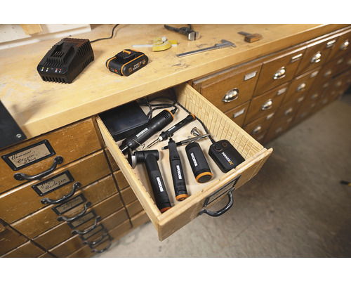 Outils Worx Maker X dans un tiroir ouvert