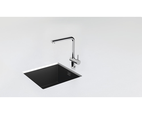 Spüle mit Wasserhahn