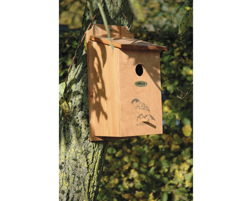 Vogelhaus aus Holz, montiert an einem Baum