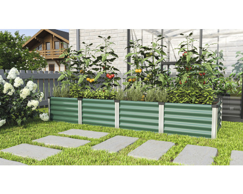 Jardinière surélevée classique Vitavia Linus In&Out 401 L 65 x 245 x 40,1 cm jonc de mer-aluminium Jardinière surélevée en métal avec des plants de tomates qui poussent dans le jardin