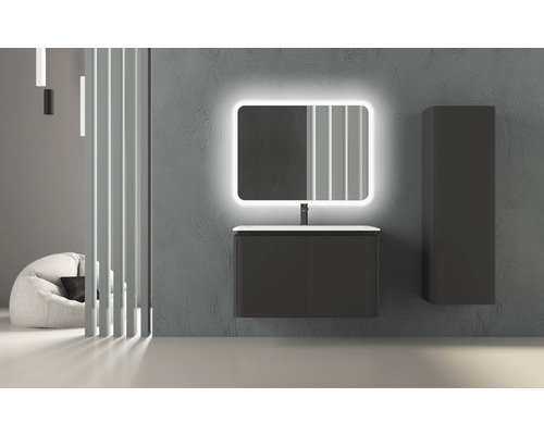 Salle de bain moderne avec meuble sous-lavabo, miroir éclairé et armoire haute