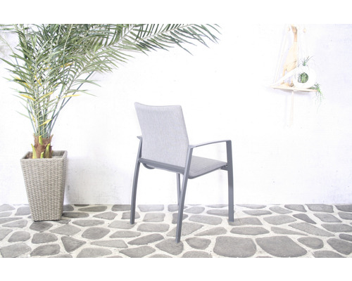 Chaise de jardin avec accoudoirs et revêtement textile