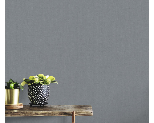 Nahaufnahme einer grauen Textiltapete