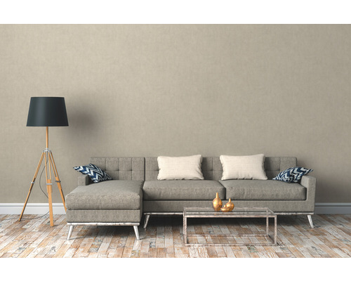 Salon avec canapé, table basse et lampadaire pour une atmosphère lumineuse et organisée