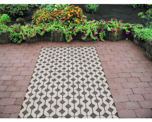 Gartenweg mit Rasengittersteinen und Pflastersteinen