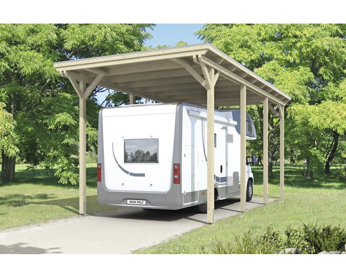 Wohnmobil-Carport aus Holz im Garten