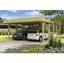 Holzcarport mit zwei geparkten Autos im Garten