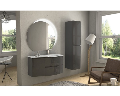 Modernes Badezimmer mit Waschtischunterschrank, Spiegelschrank und Hochschrank