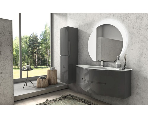 Modernes Badezimmer mit Waschtisch, Spiegelschrank und Dekoration