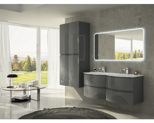 Badezimmer mit Waschtisch, Spiegelschrank und beleuchtetem Spiegel für eine moderne Einrichtung