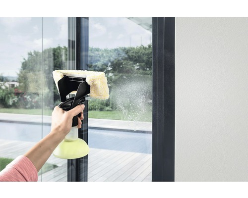 Fensterreinigung mit Fenstersauger