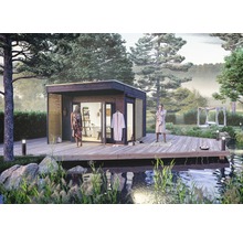Vue extérieure d''un sauna de jardin avec terrasse en bois et personnes