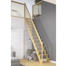 Holztreppe mit Geländer in einem Wohnraum
