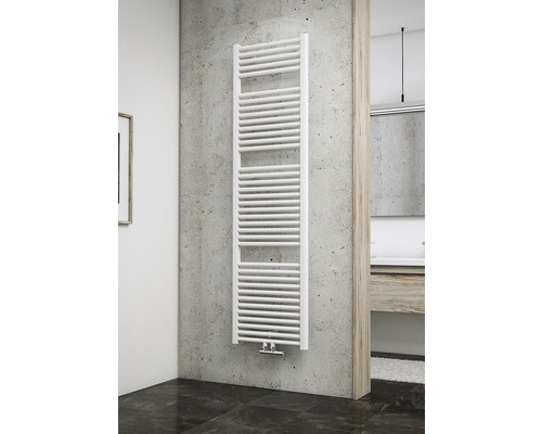 Radiateur de salle de bains SCHULTE München 1775x500 mm blanc avec raccordement au centre Radiateur de salle de bains SCHULTE München 1775x500 mm blanc avec raccordement au centre