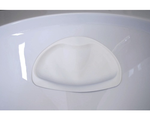 Lavabo en céramique avec plage de robinetterie