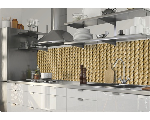 Küchenrückwand mit Seil-Optik in einer modernen Küche.
