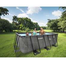 Rechteckiger Marimex Frame Pool mit Familie im Garten