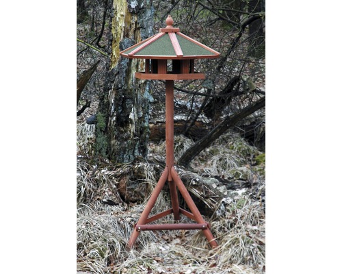 Vogelhaus mit Ständer im Garten