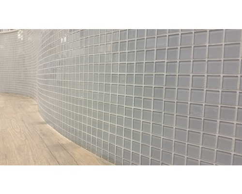 Wandgestaltung mit Mosaikfliesen aus Glas