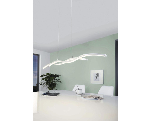 Luminaire suspendu LED moderne au-dessus d''une table à manger