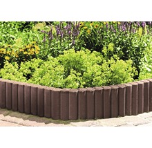 Bordure de parterre en béton dans le jardin