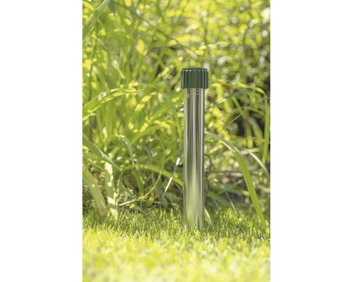 Maulwurfschreck aus Metall im Gras