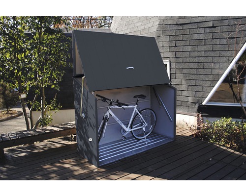 Box à vélos avec couvercle ouvert et vélo sur une terrasse