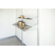 Système d''étagères avec tablettes métalliques et accessoires de jardinage