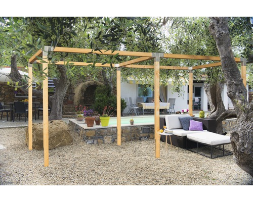 Pergola en bois avec éléments de connexion dans le jardin