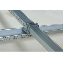 Profilés métalliques avec clip de fixation pour construction sèche