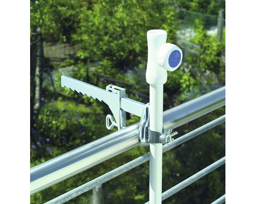 Support d''étendoir à linge pour montage sur garde-corps avec balles de séchage