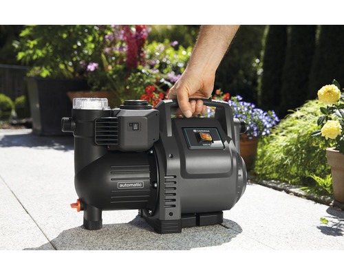 Gardena Hauswasserwerk zur Gartenbewässerung mit Hand