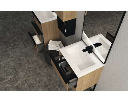 Salle de bain moderne avec lavabo, miroir et tiroirs