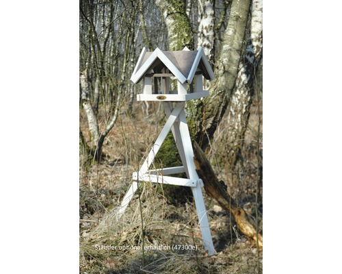 Nichoir en bois avec support disponible en option dans le jardin