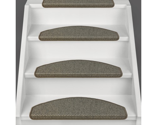 Tapis de marche d''escalier sur un escalier