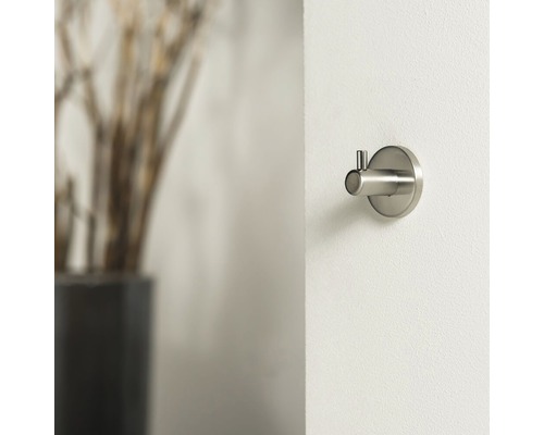 Kleiderhaken aus Metall zur Wandmontage