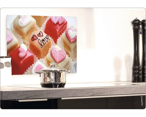 Crédence de cuisine avec motif de petits fours