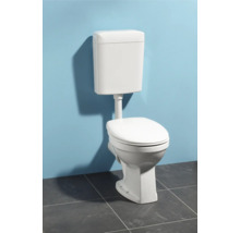 WC sur pied avec réservoir pour la salle de bain.