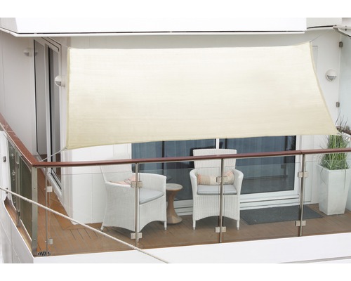 Voile d'ombrage de balcon 1,4 x 2,7 m, en PES hydrofuge et coupe-vent 200 g/m², ivoire Balcon avec voile d''ombrage, deux fauteuils en osier et balustrade en verre